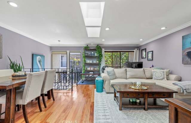 Photo of 317 Dahlia Place