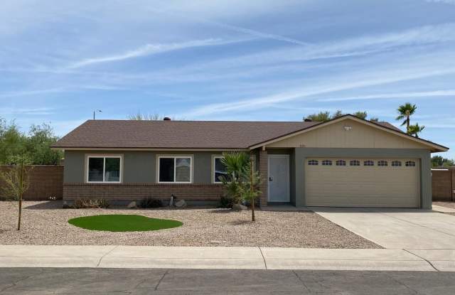 9351 W Caron Drive