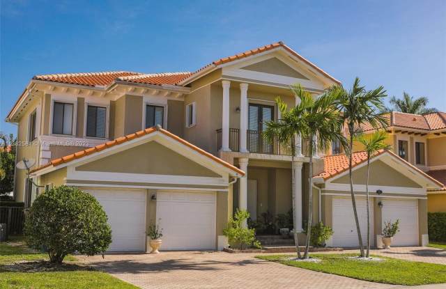 7847 SW 195th Ter
