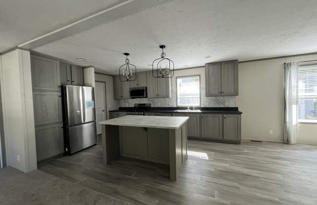 5417 S Deadwood Drive