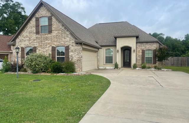707 Fir Wood Lane