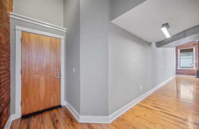 26 E Sixth Street unit: 803