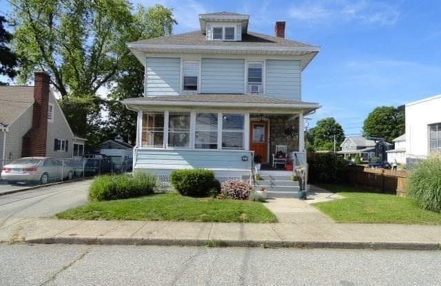 66 Hamilton Avenue - 66 Hamilton Avenue, Groton, CT 06340