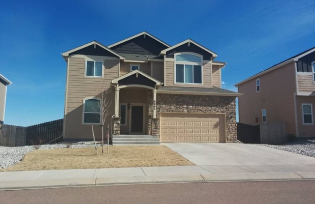 8064 Pinfeather Dr - 8064 Pinfeather Dr, Fountain, CO 80817