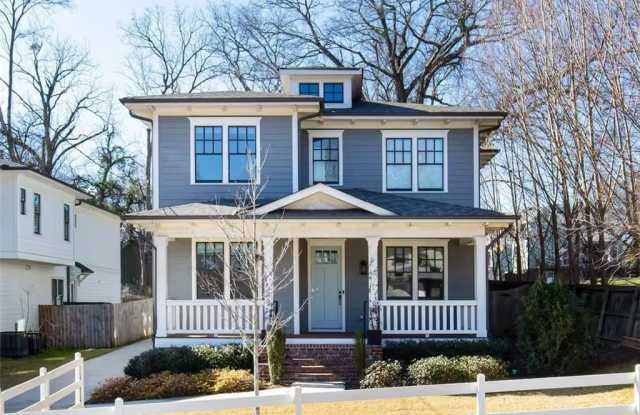 Photo of 222 Kirkwood Road NE