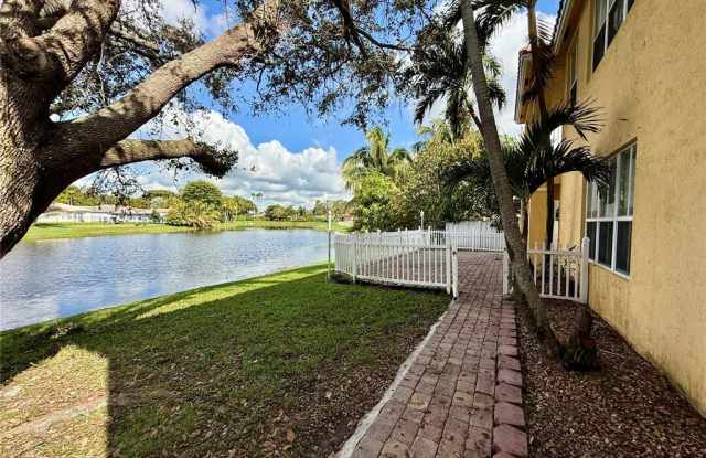 2132 Southwest 118th Avenue