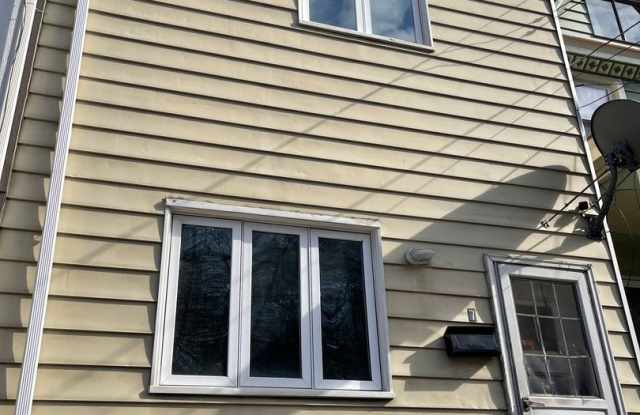 Photo of 3 Bedroom House in Southside - Off Street Parking and Central Air