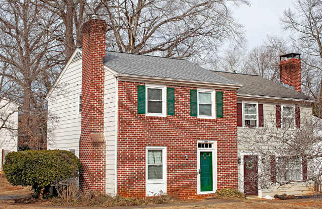 Pet-Friendly Duplex Near NGIC/DIA/NGA, CHO Airport,  Hollymead Town Center