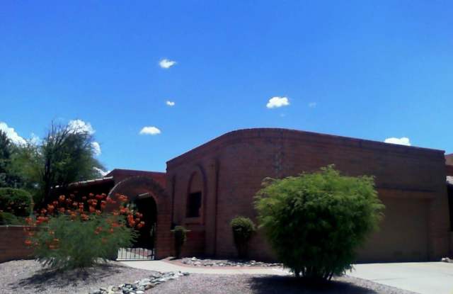 Gorgeous Home Gorgeous Views  Available Mid  September