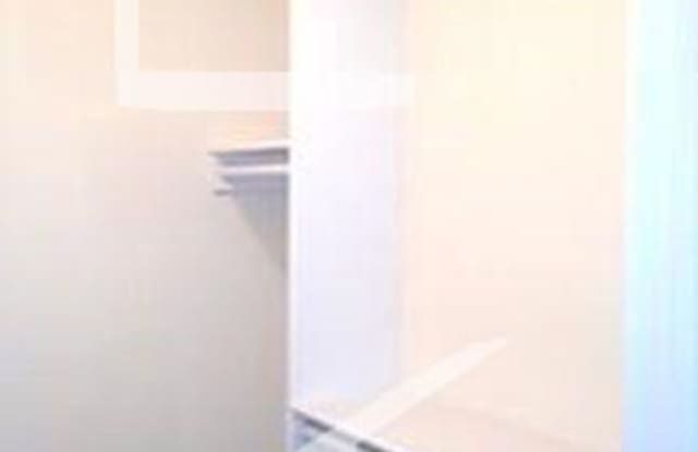 Photo of Nice 4 bed in Oak Square