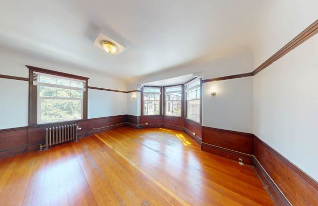 Photo of 2129 Haste Street