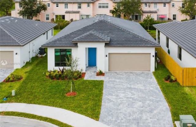 2937 Southeast 3rd Street - 2937 SE 3rd St, Homestead, FL 33033