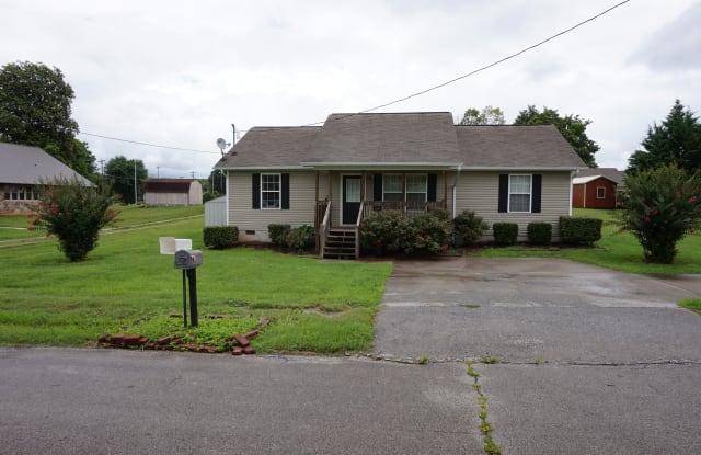 1604 Cedar Ave - 1604 Cedar Avenue, Jefferson City, TN 37760