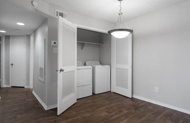 502 North - Move in Today!