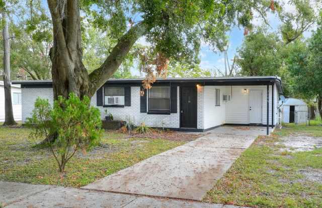 Photo of 3006 Pinedale Ave