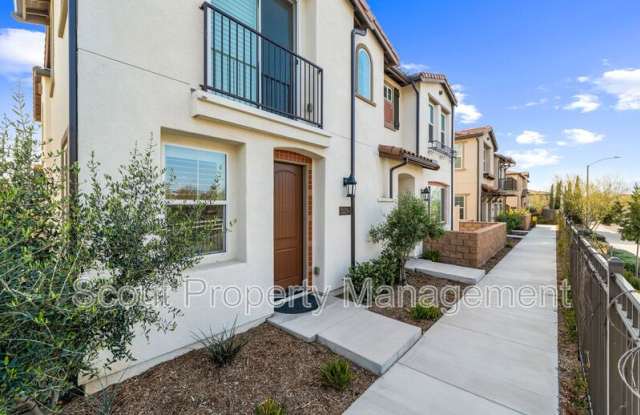 31234 Calle Cirros