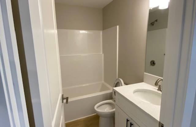 4574 46th Avenue Northeast