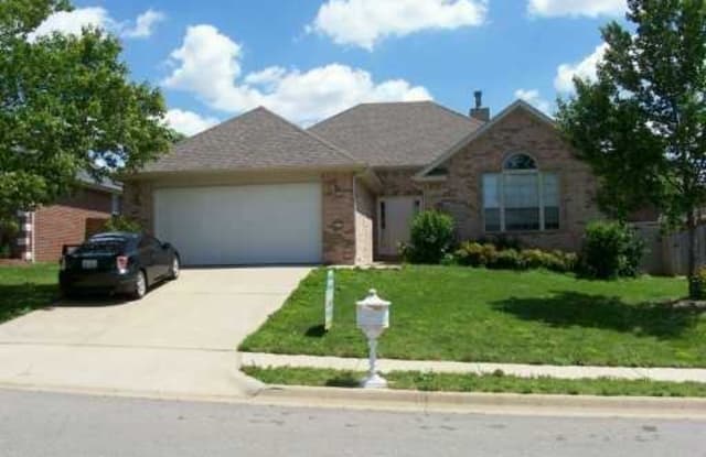 5117  S 62nd  ST - 5117 S 62nd St, Rogers, AR 72758