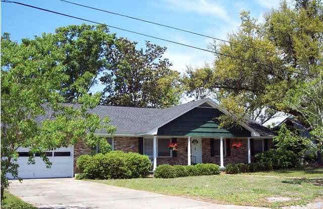 1661 FOULIS DR - 1661 Foulis Drive, Pensacola, FL 32503