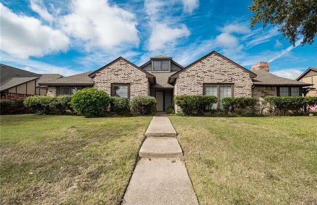 3924 SAINT CHRISTOPHER Lane - 3924 Saint Christopher Ln, Dallas, TX 75287