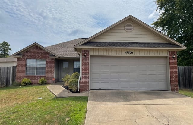 13706 Apple Glen Cove - 13706 Apple Glen Cove, Alexander, AR 72002