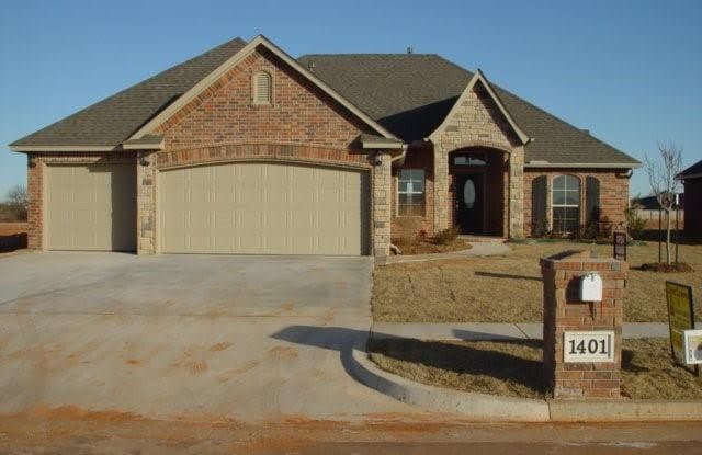 1401 NW 13th Place - 1401 Northwest 13th Street, Moore, OK 73170