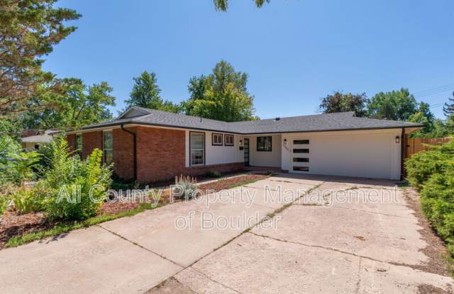 1940 Grape Ave