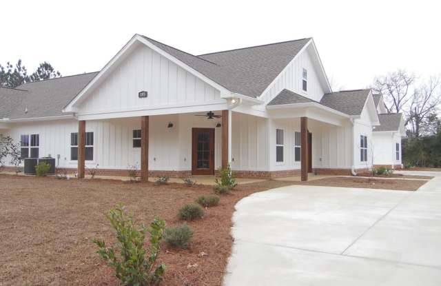 Photo of 105 St. Lawrence Dr.