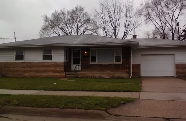 11245 Maxwell Ave - 11245 Maxwell Avenue, Warren, MI 48089