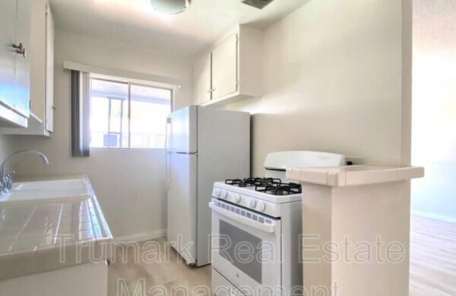 585 E Washington Blvd