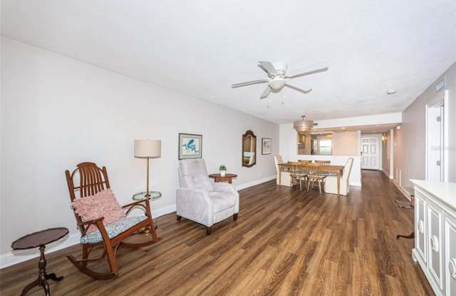 Charming 2BR Condo in Saint Petersburg