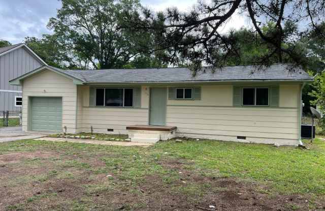 1128 McBrien Rd