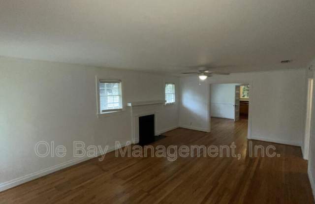 Photo of 108 S Fulton St