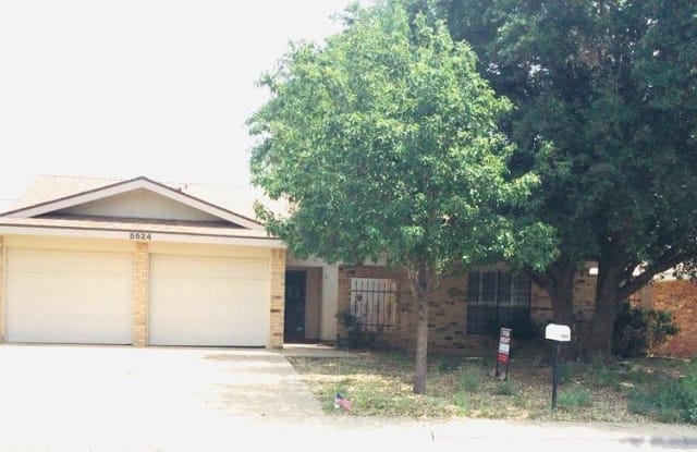 5524 Winchester Ave - 5524 Winchester Avenue, Odessa, TX 79762