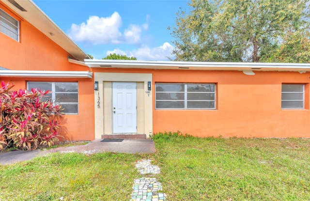 1365 NW 55th Ter