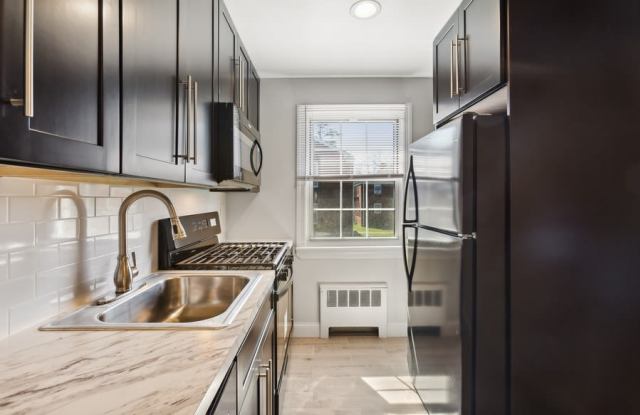 Ridge Gardens Apartments