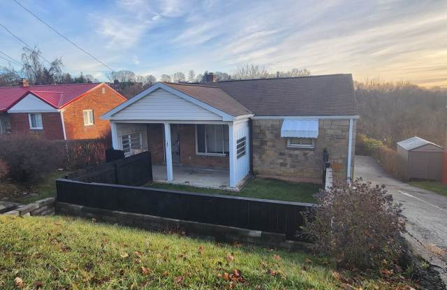 Tired of being a renter and want to own your own home? This is a Lease with Option to Purchase deal (this is NOT a traditional rental).