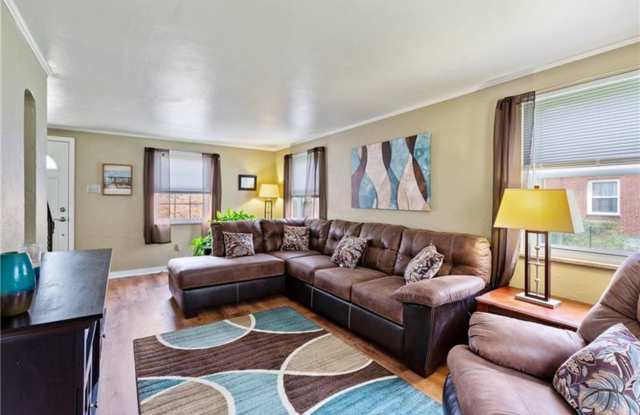 3 Bed/1 Bath Home-Available Now in Penn Hills!