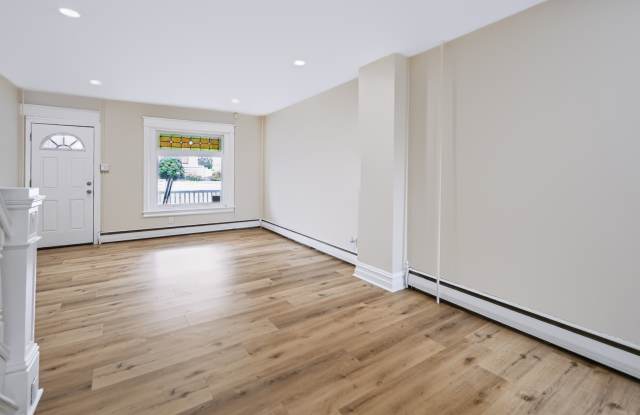 42 South Carlisle Street