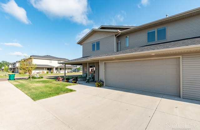 715 Compass Loop - 715 Compass Loop, Bismarck, ND 58504