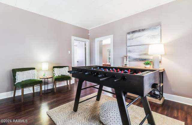 1011 W Congress Street