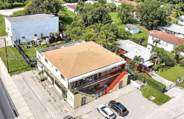 4840 NW 27th Ave