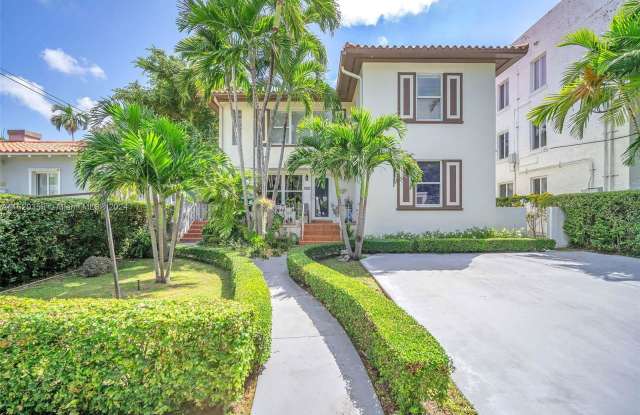 Photo of 339 Southwest 30th Road