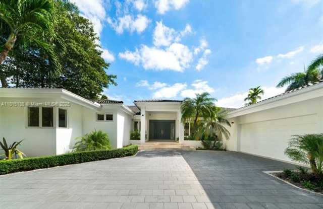 7155 Los Pinos Blvd #0 CORAL GABLES, FL 33143