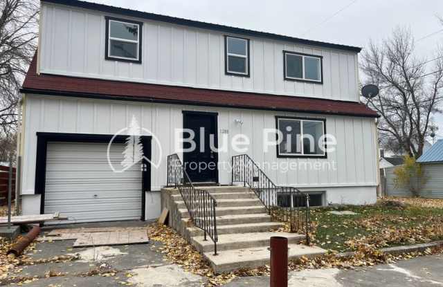 Photo of 1288 Lake Avenue