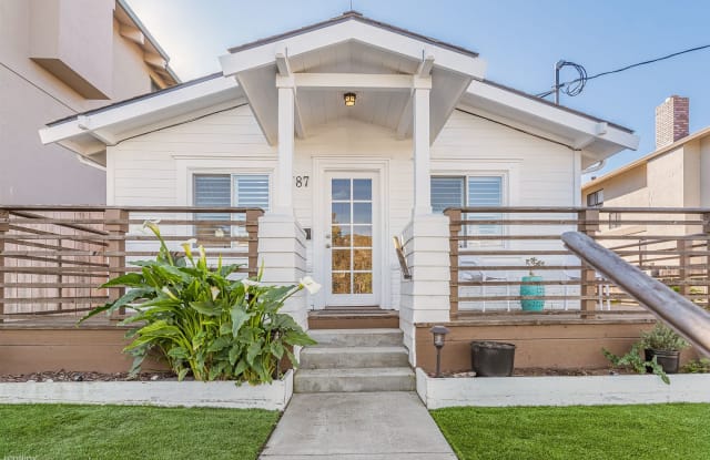 3844 Rooftop Retreat