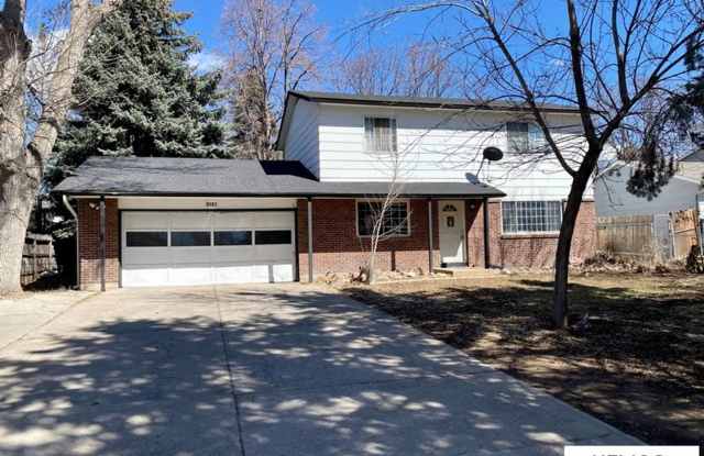 Four Bedroom Home, Close to Everything!