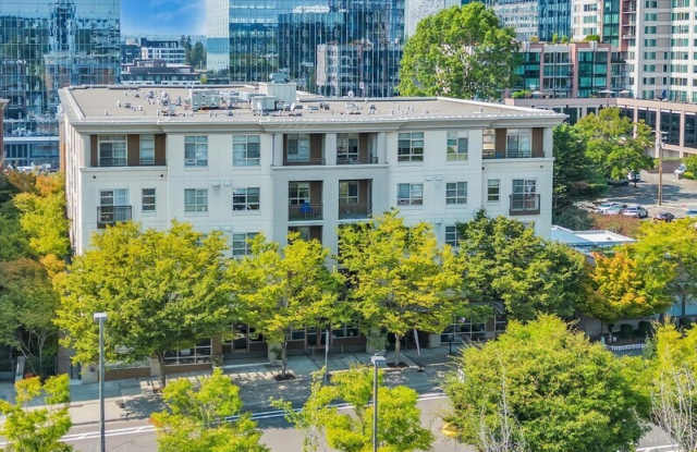 111 108th Ave NE