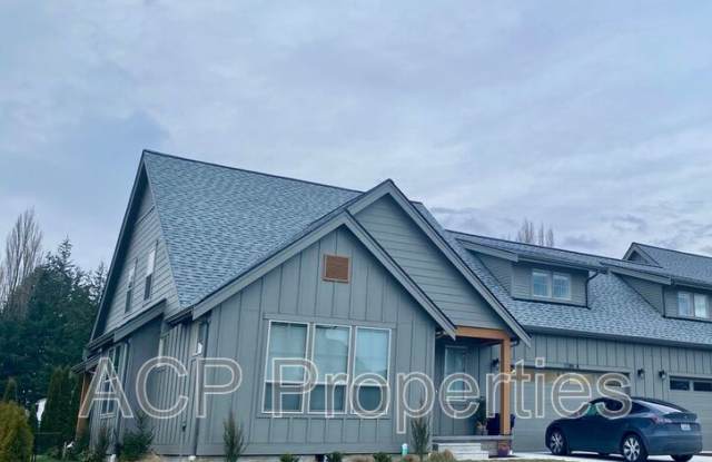 1285 Salix Lane - Unit B