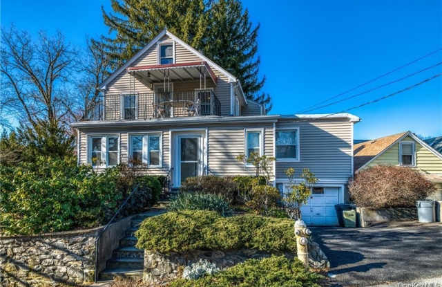 Photo of 21 Wallace Street unit: 2